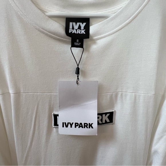 ⭐️ NWT Ivy Park White Lace-Up Sides Football Tee Shirt SMALL - Picture 9 of 11